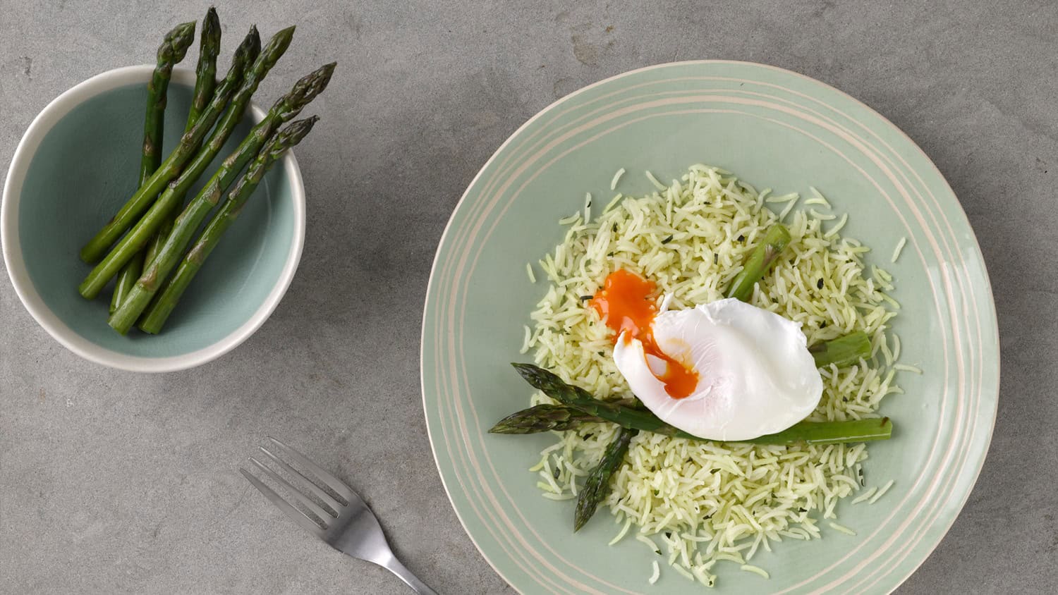 recipe-shot-resized-asparagus-poached-egg