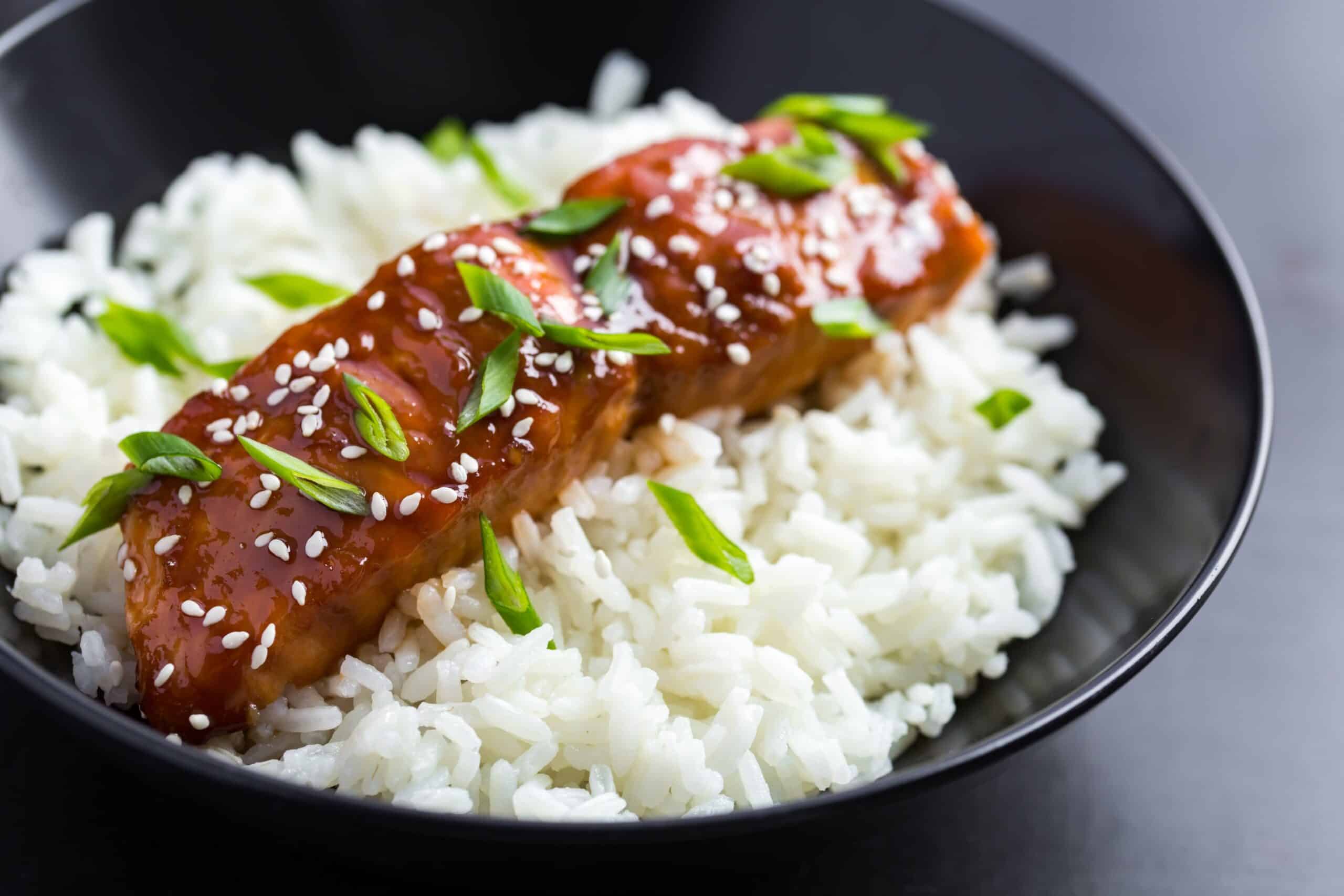 Salmon with sticky sauce-min